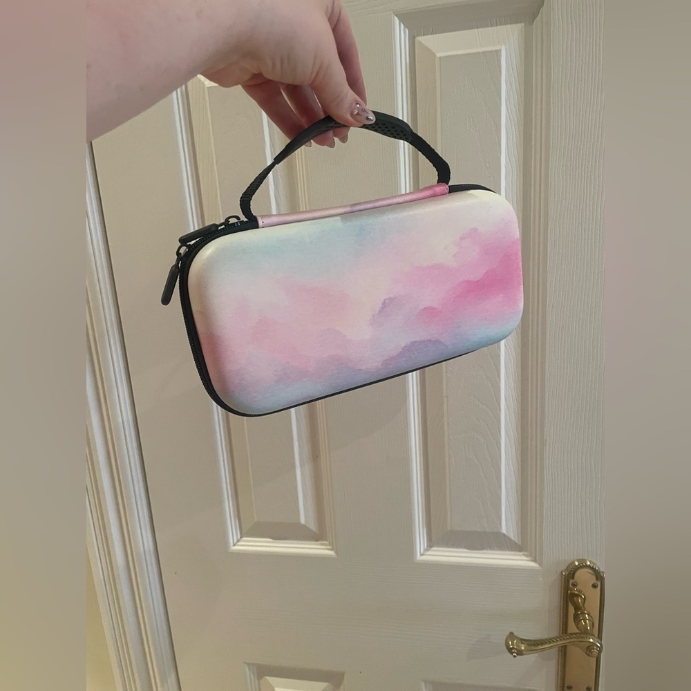 NWOT Nintendo Switch case - Picture 2 of 5